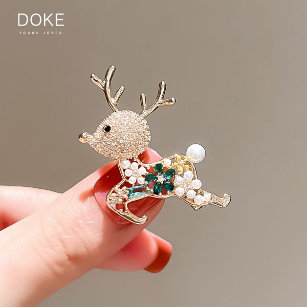 Cute little deer brooch high-end female temperament exquisite corsage luxurious versatile pin